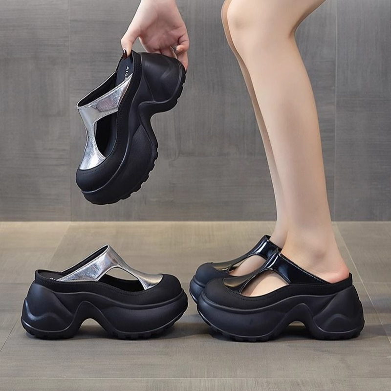Sneaker Care Set - House Cloud Slipper Woman Sandal Flip